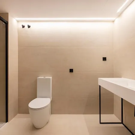 Luxury In Center Διαμέρισμα *