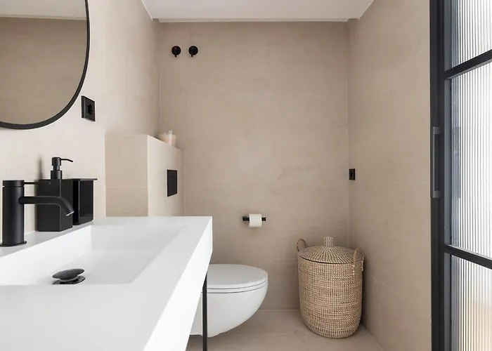 Luxury In Center *