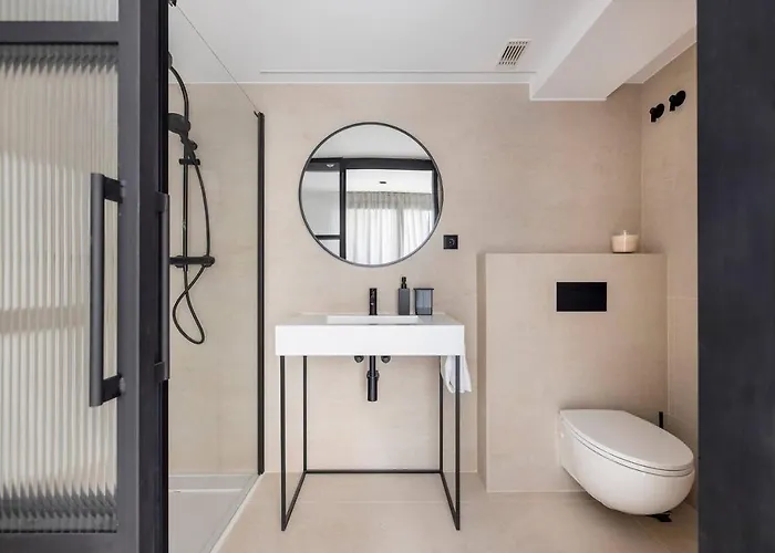 Luxury In Center