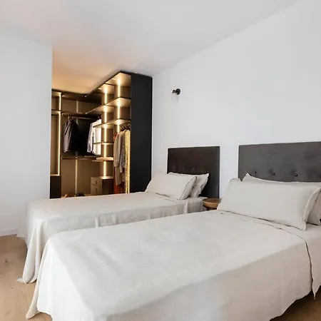 Luxury In Center *